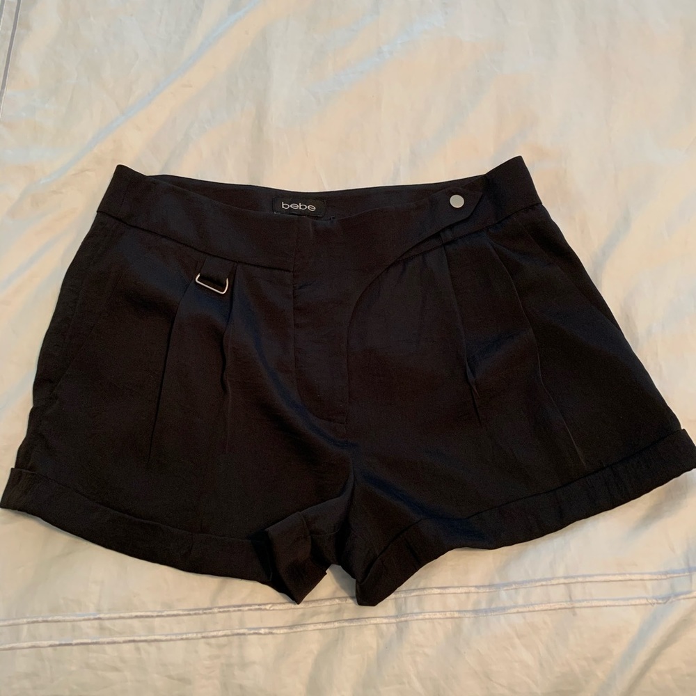 BEBE size 8 black shorts